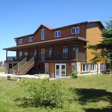 Gite La Maison Chez J.P. Bed And Breakfast Havre Aux Maisons Exterior foto